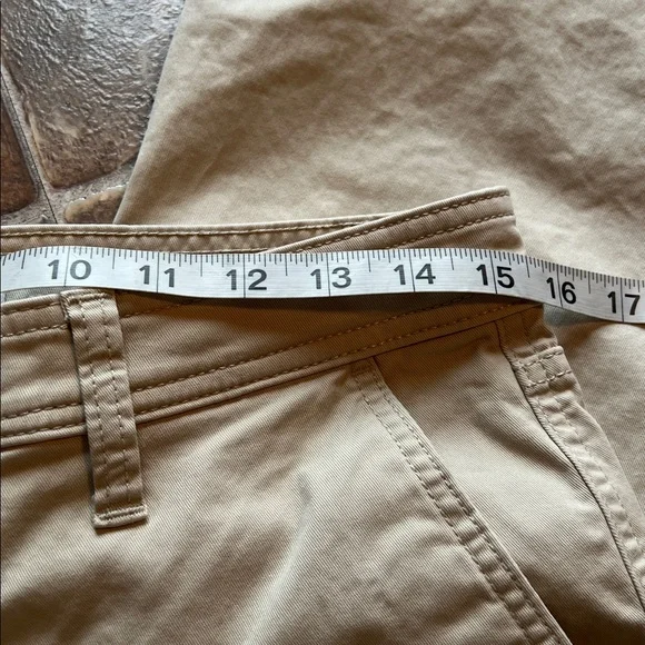 Banana Republic Factory Wide-Leg High-Ruse Cropped Raw Hem Pants - Picture 4 of 11